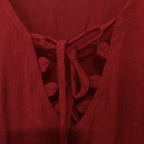 NWOT-LOS ANGELES EX Large shirt- burgundy with ivory lace on top of sleeves - Picture 5 of 6